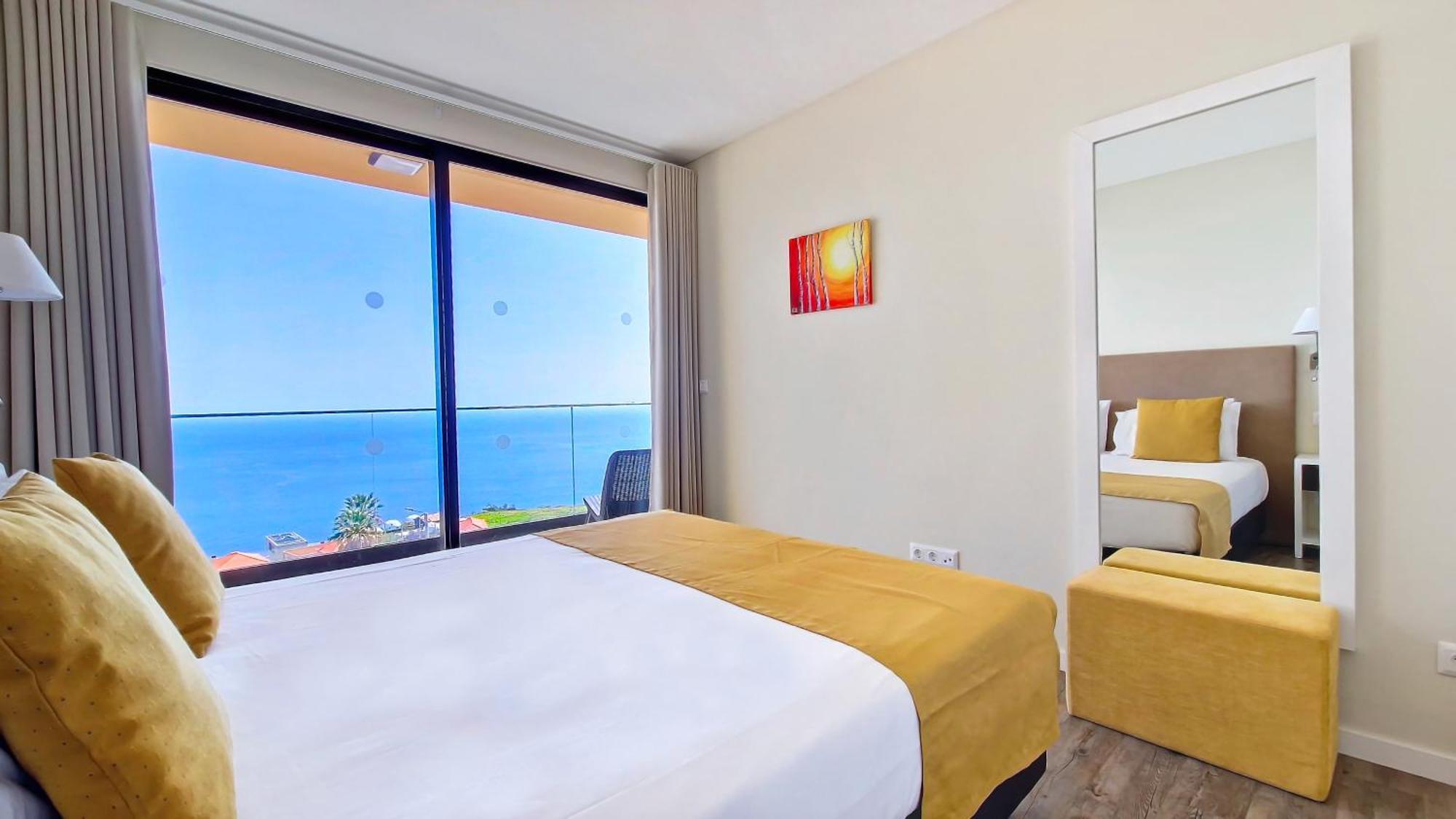 Eden Sun - A Modern Luxury Villa With A Panoramic View Prazeres Exterior foto