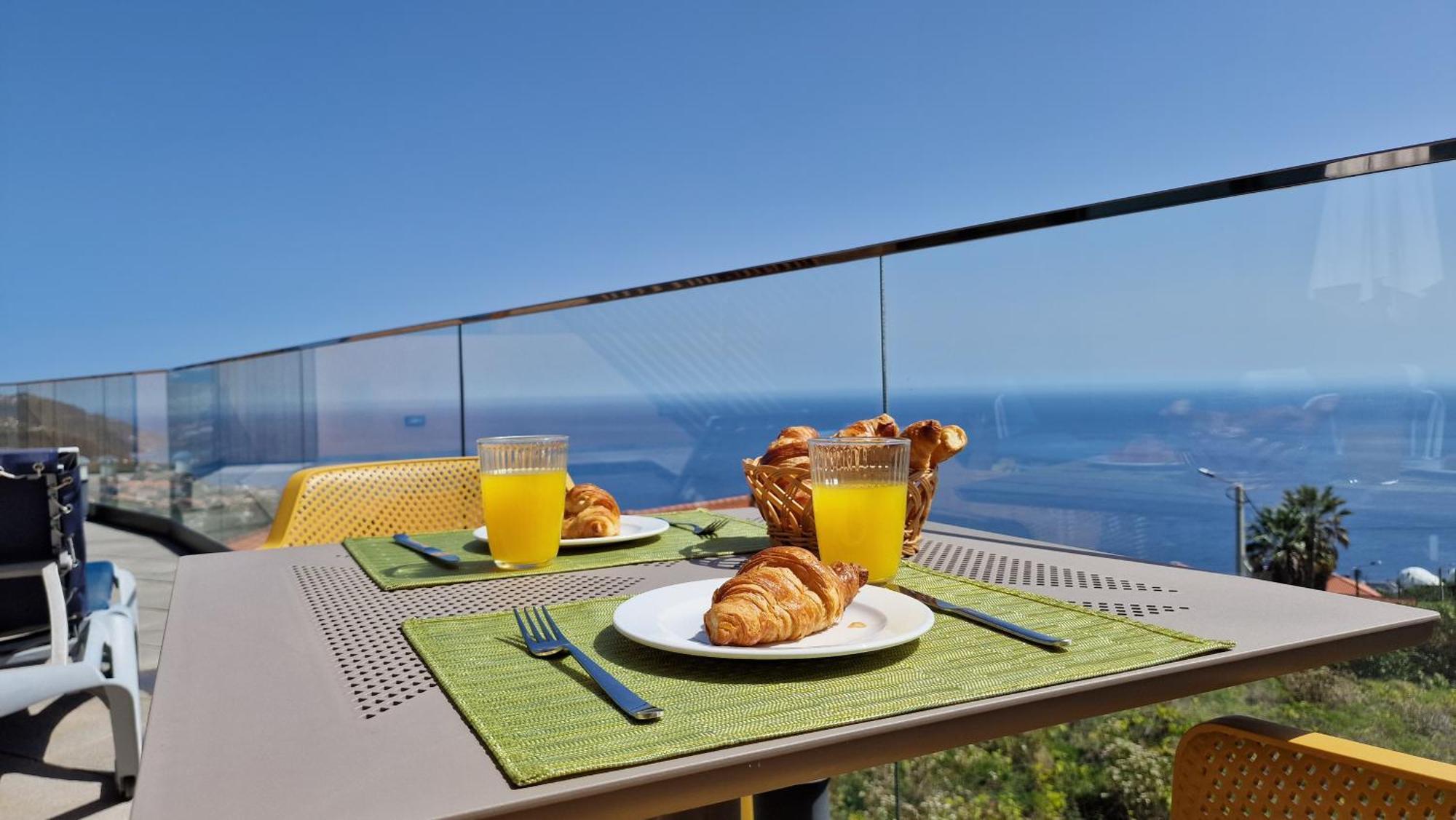 Eden Sun - A Modern Luxury Villa With A Panoramic View Prazeres Exterior foto